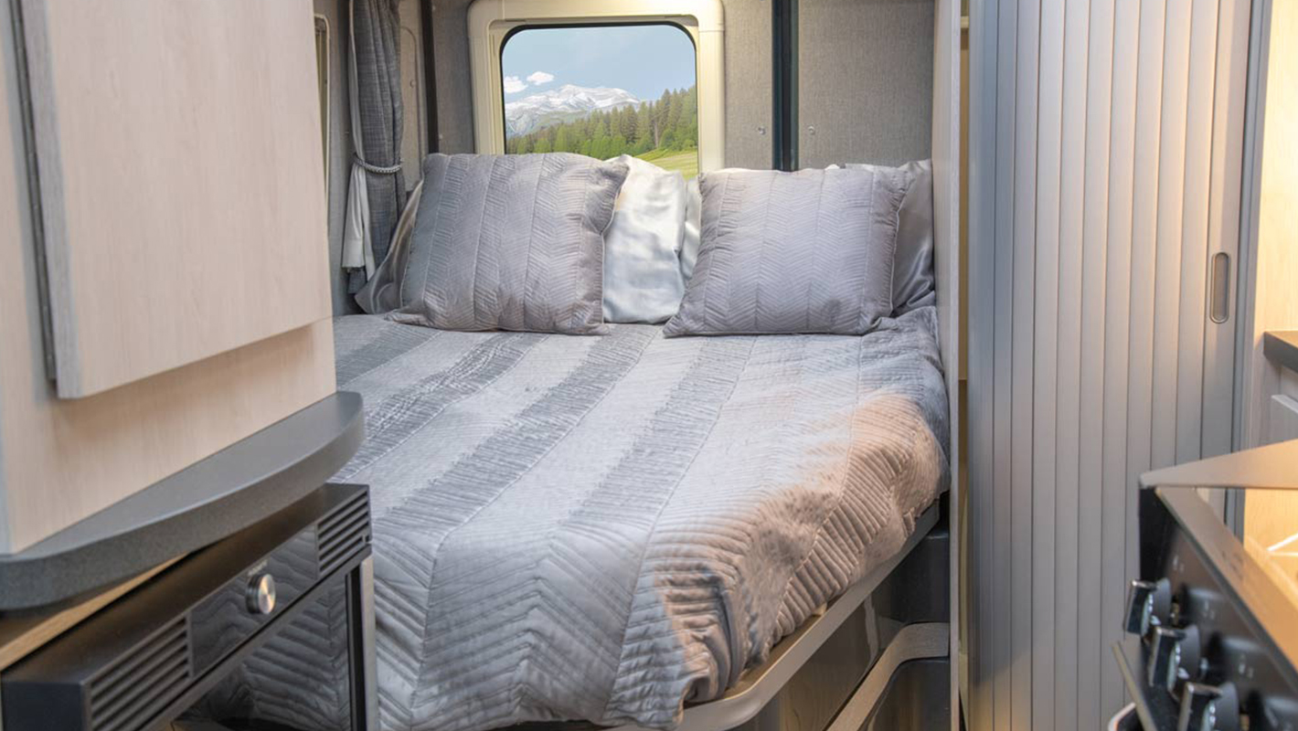 Fixed Rear Bed